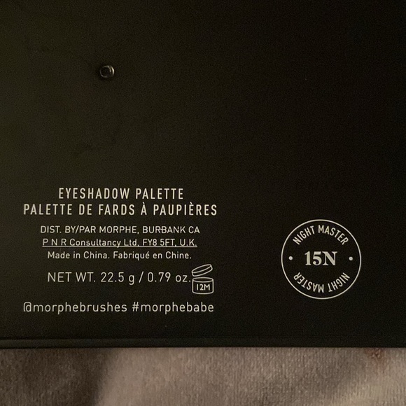 Morphe “Night Master” 15N eyeshadow palette used for swatches - Picture 3 of 5